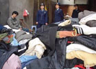 广东等沿海城市成“洋垃圾”服装加工根据地